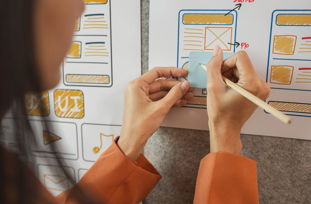 client reviewing website design